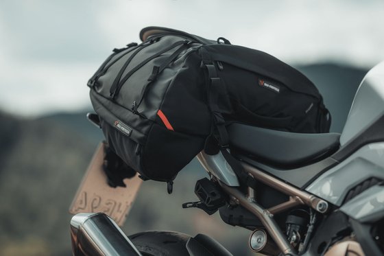 VN 900 VULCAN CLASSIC LT (2006 - 2022) pro cargobag tailbag | SW-MOTECH