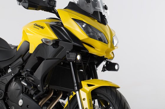 KLE 650 VERSYS (2015 - 2021) priekinių žibintų grupės žibintų montavimo rinkinys | SW-MOTECH